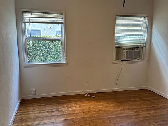4th image of 1441 S Crescent Heights Blvd
