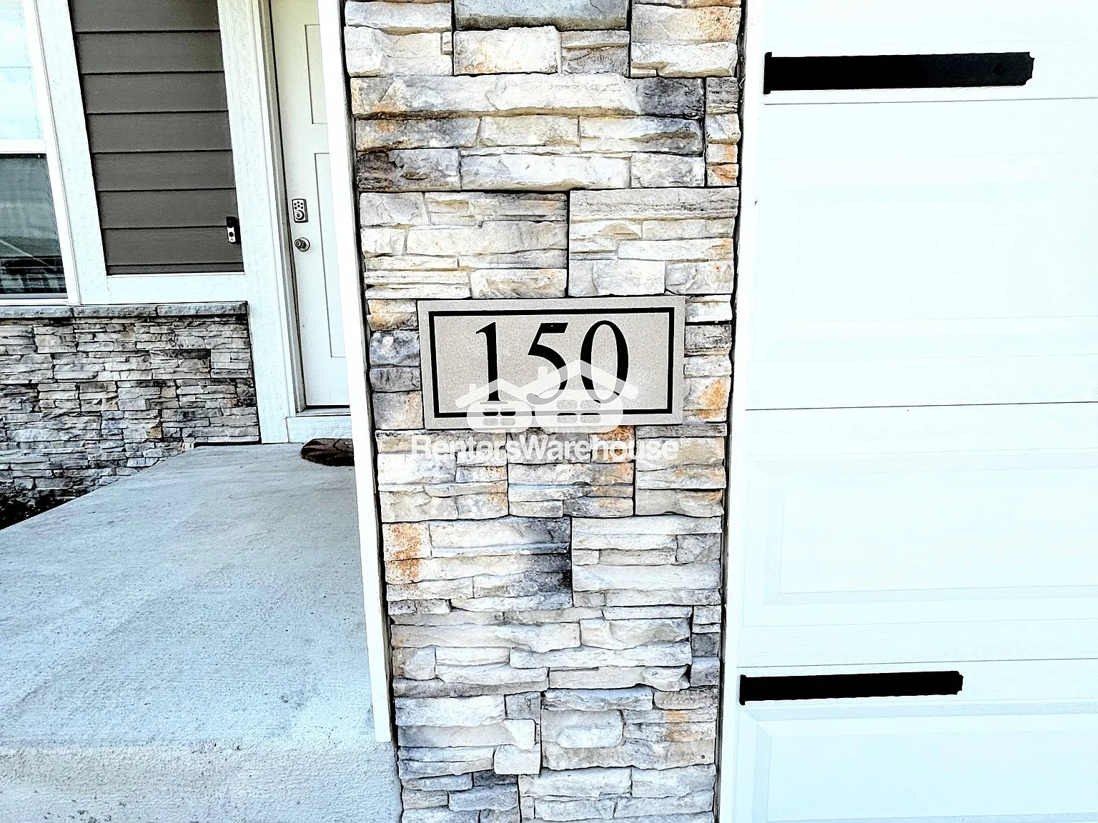Stunning 4 Bedroom House for Rent — Photo 3