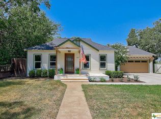 1103 E 7th St, Georgetown, TX 78626