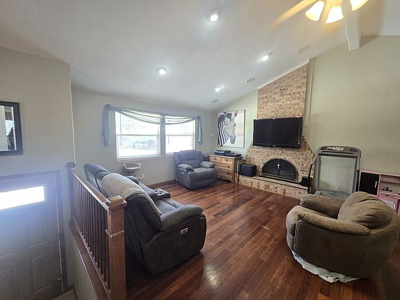 2nd image of 5620 Del Paz Dr