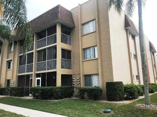1330 Glen Oaks Dr E Unit 270D, Sarasota, FL 34232