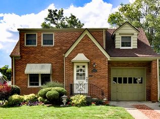 1811 Poinsette Dr, Fort Wayne, IN 46808