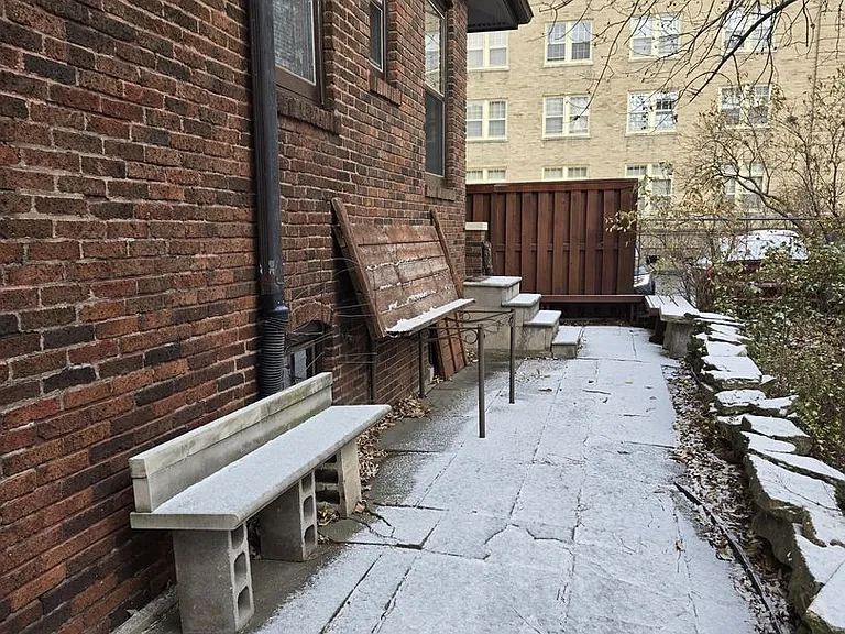 25 Langdon St — Photo 16
