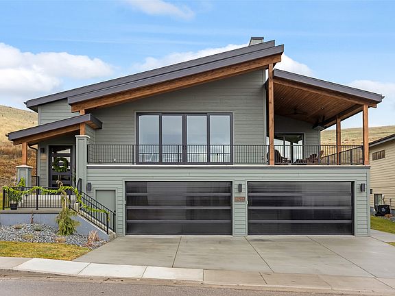 2nd image of 6036 Macarthur Dr