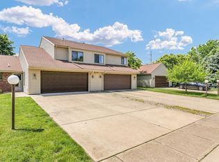 1727 Devonshire Dr, Champaign, IL 61821