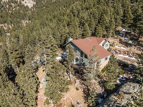 2nd image of 1005 Aspen Pl