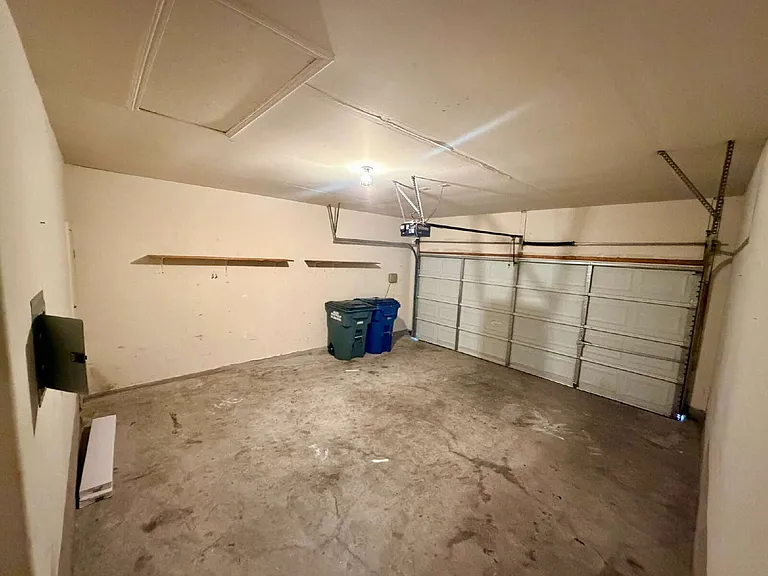 516 W South St — Photo 20