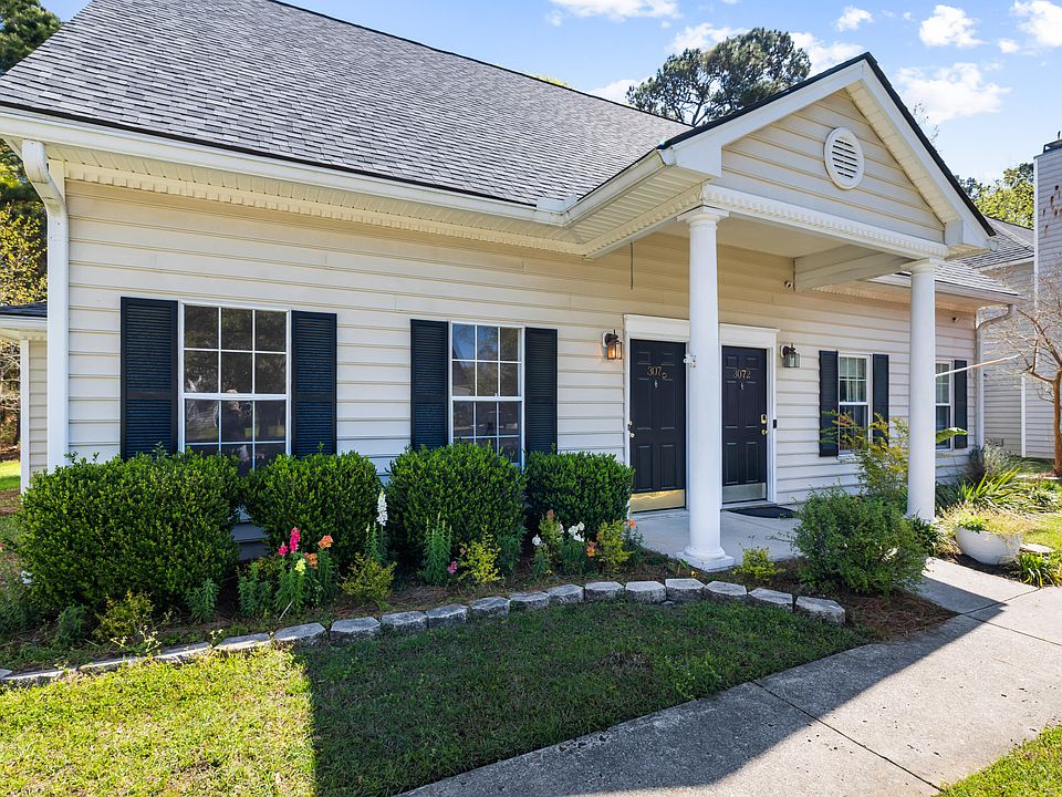 1st image of 3076 Queensgate Way