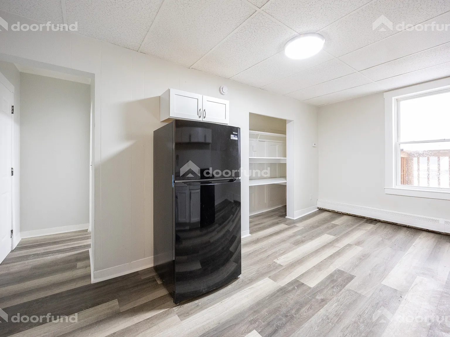 Studio, 250 sqft, $1,275 — Photo 2