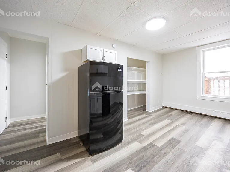 377 Union Ave #7 — Photo 2