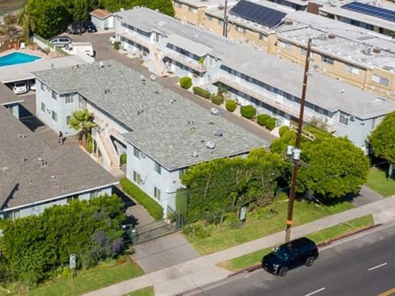 2nd image of 6153 Coldwater Canyon Ave