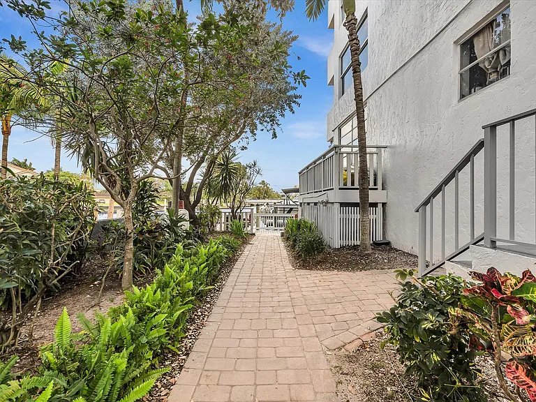 1421 S Ocean Blvd #219 — Photo 40