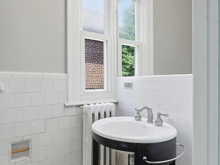 4130 Military Rd NW — Photo 11