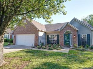 105 Walmsley Pl, Mooresville, NC 28117