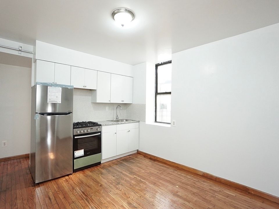 2nd image of 2813 Heath Ave #1