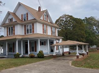 700 N 3rd St, Ozark, AR 72949