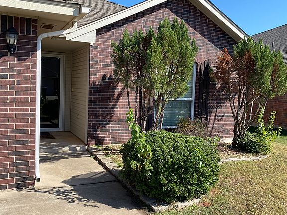 2nd image of 4406 Apple Blossom Cir