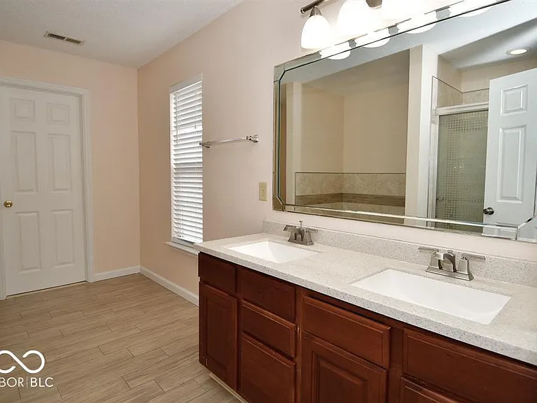 15208 Radiance Dr — Photo 47