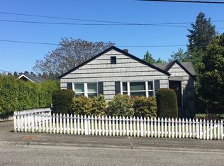 1122 Ironsides Ave, Bremerton, WA 98310