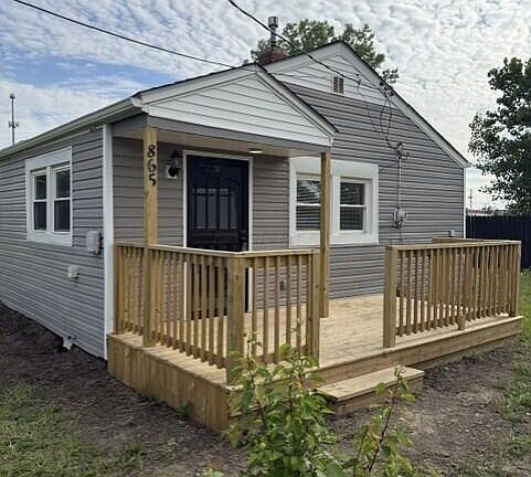 5th image of 865 Joyce Ave