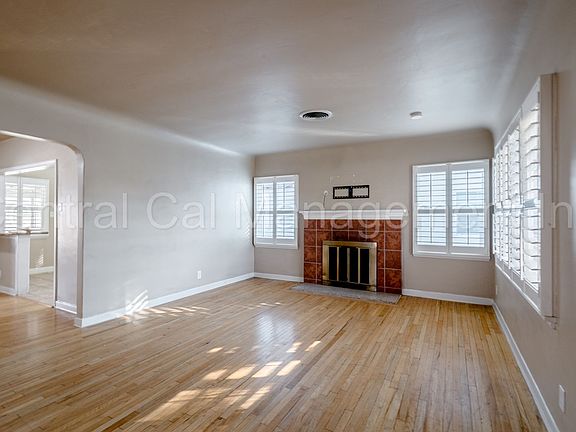 4th image of 1004 El Rancho Dr