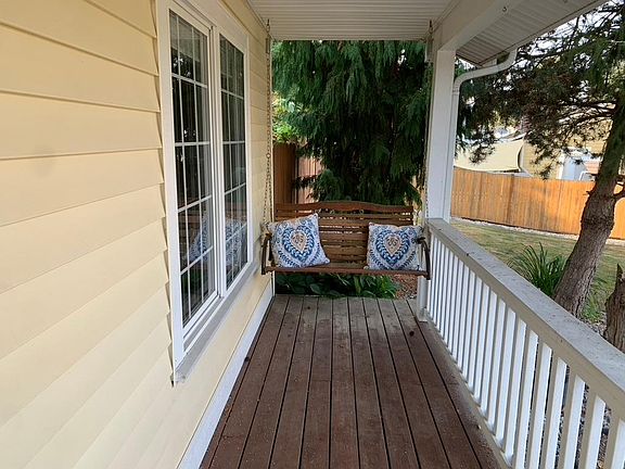 5th image of 14722 149th Avenue Ct E