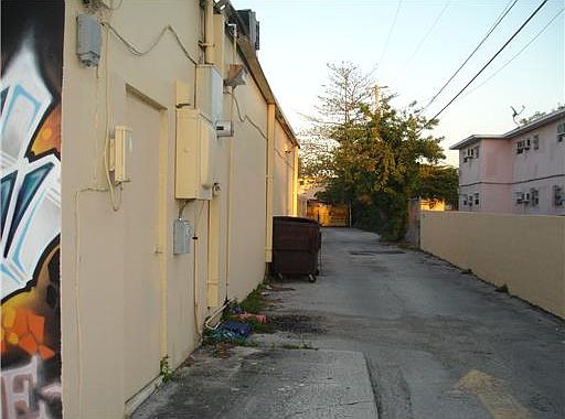 2nd image of 6490 SW 40th St