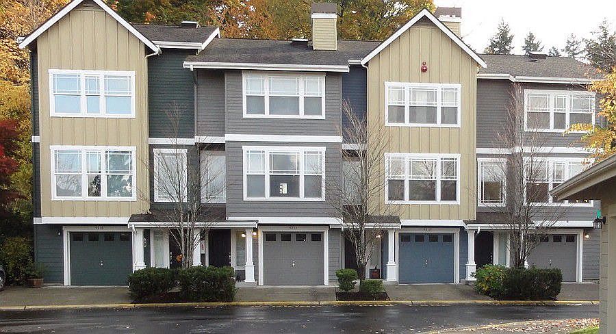1st image of 9212 162nd Pl NE
