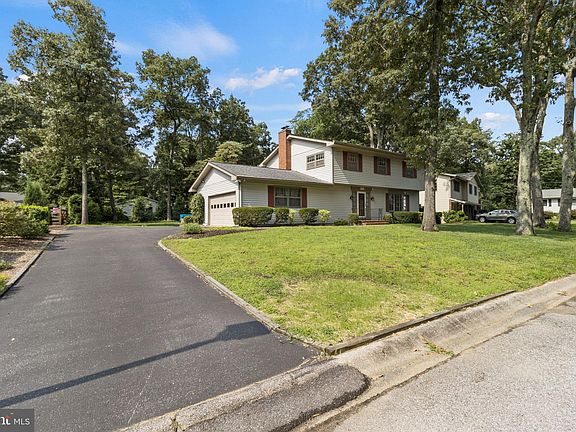 4th image of 183 Grosvenor Ln