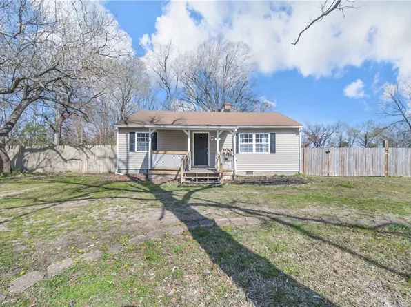 812 Jerry Locker St, Chesapeake, VA 23322