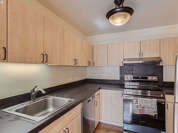 Kitchen>