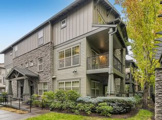 618 NE Newstead Ln, Hillsboro, OR 97006