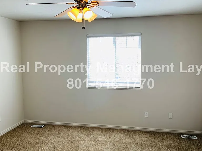 1267 E 6225 S — Photo 13
