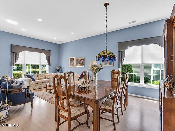 5th image of 43 Greensprings Drive