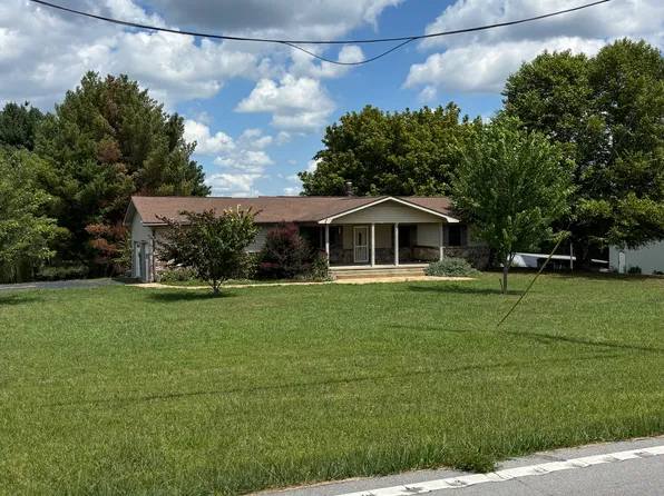 26 Davidson Rd, Crossville, TN 38555