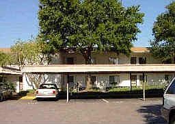 1st image of 104 Lakeside Dr
