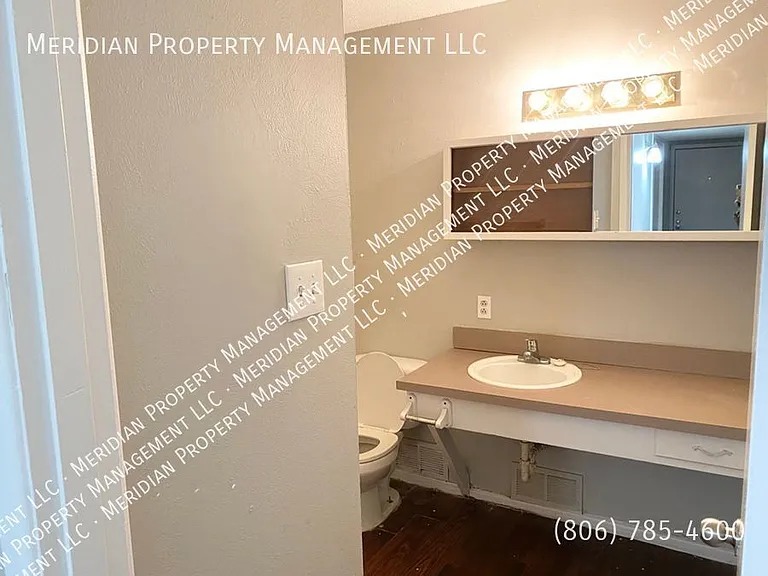1706 Elkhart Ave #A — Photo 6