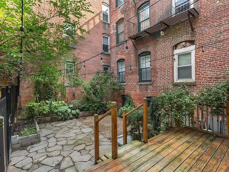 99 Cedar St #1 — Photo 14