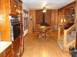 3rd image of 43389 Hickory Dr