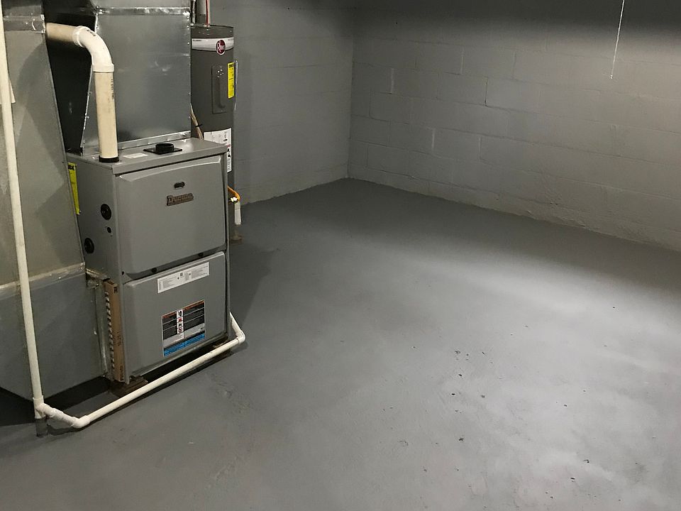 1st image of 1402 Colerain Pike