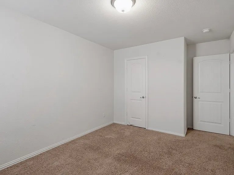 6910 Kate Reed Dr — Photo 35