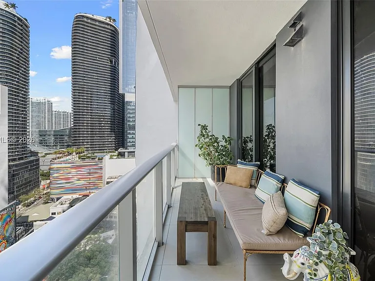 1010 Brickell Ave #2008 — Photo 1