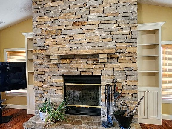 4th image of 4608 County Road 522