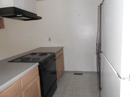 2nd image of 690 Broyles Ranch Rd APT 4
