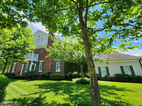 209 Hart Aly #58, Newtown, PA 18940