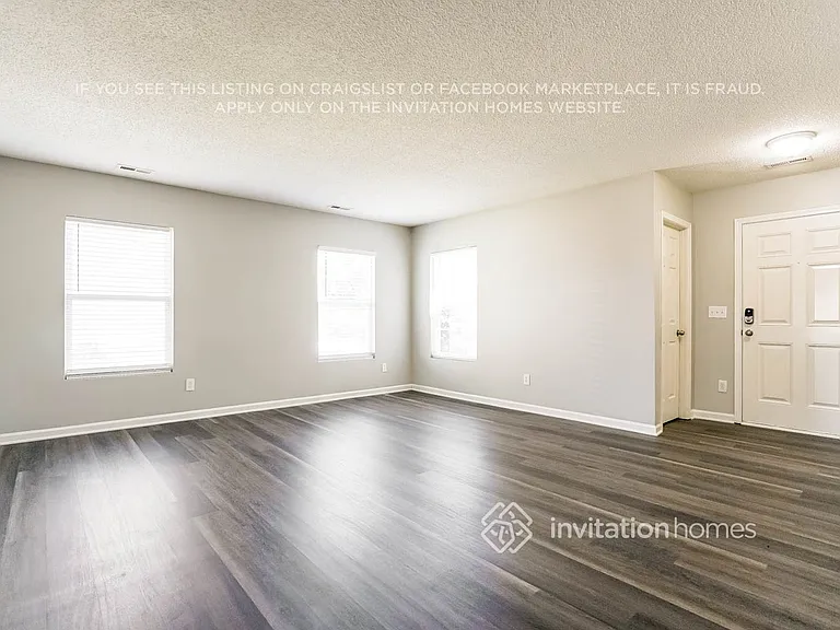 1136 Tellis Dr — Photo 5