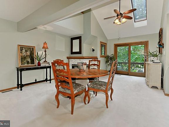 5th image of 10756 Lake Forest Dr