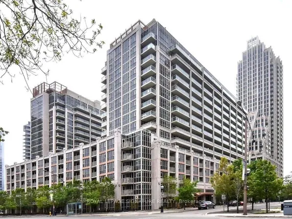 35 Bastion St #522, Toronto, ON M5V 0C2