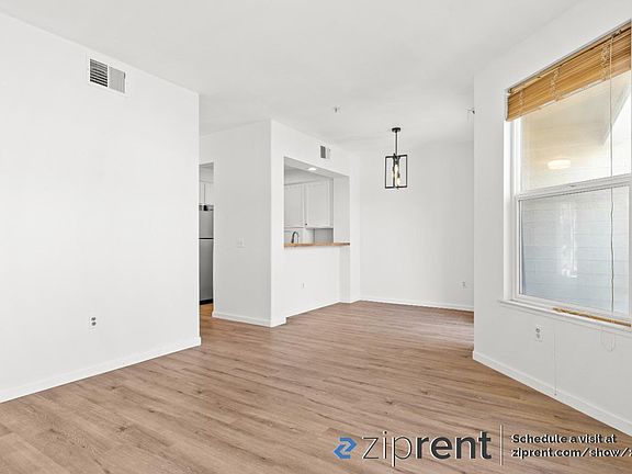 4th image of 423 N 2nd St Unit 337