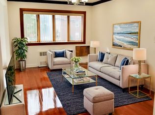 48-09 Ditmars Blvd #2A, Astoria, NY 11105